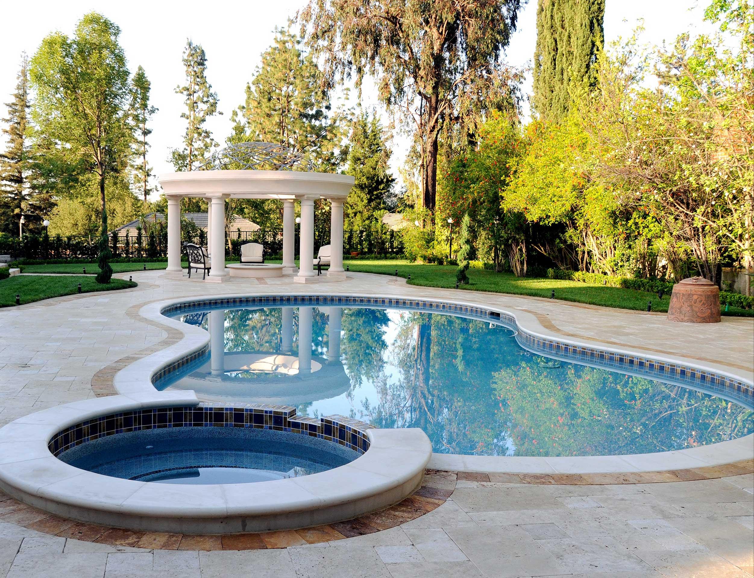 Pools & Spas